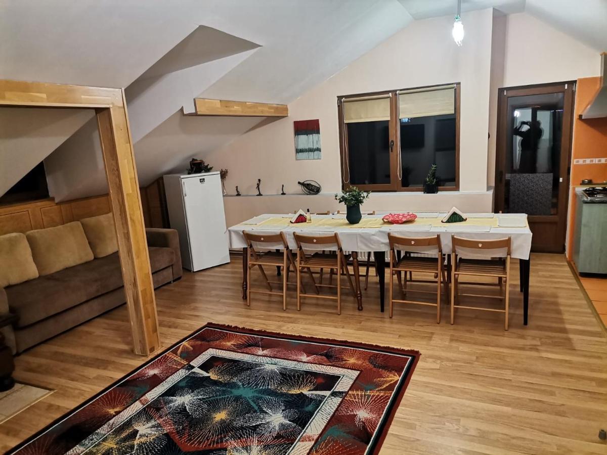 Zoso Home Buşteni Екстериор снимка