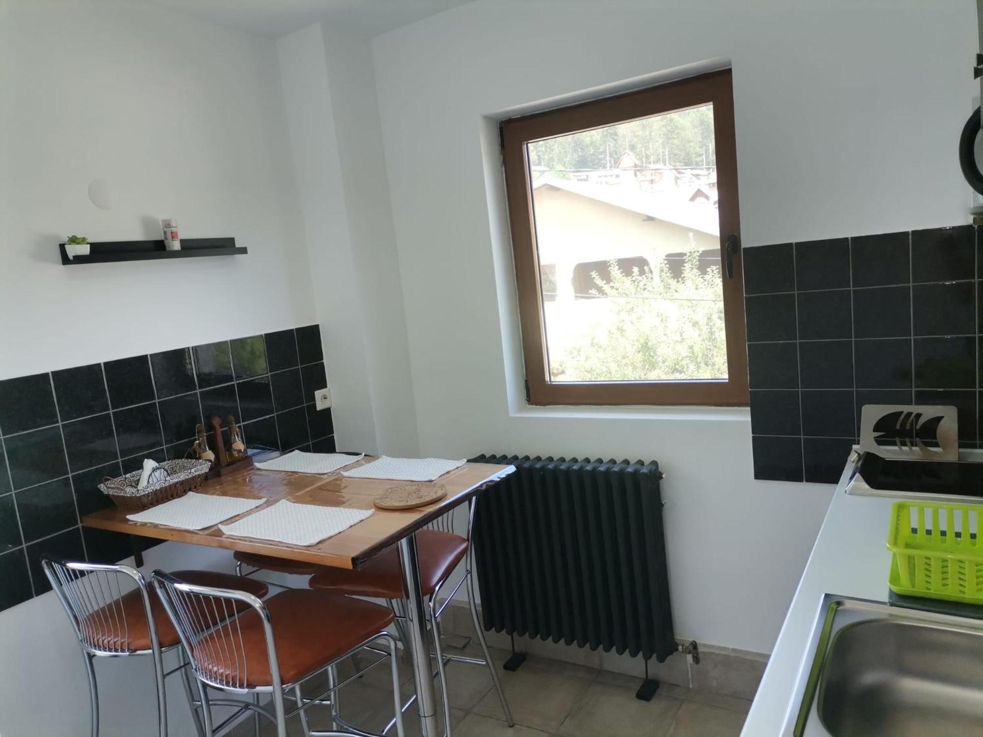 Zoso Home Buşteni Екстериор снимка