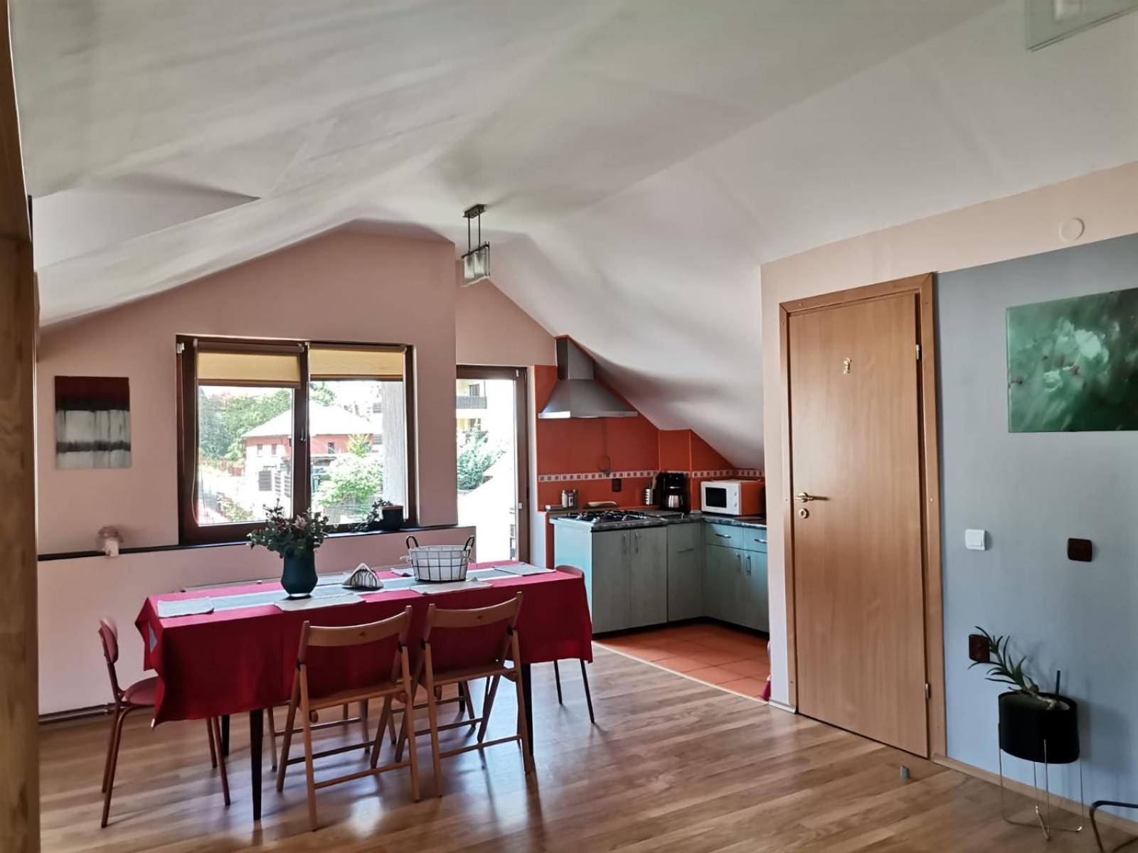 Zoso Home Buşteni Екстериор снимка